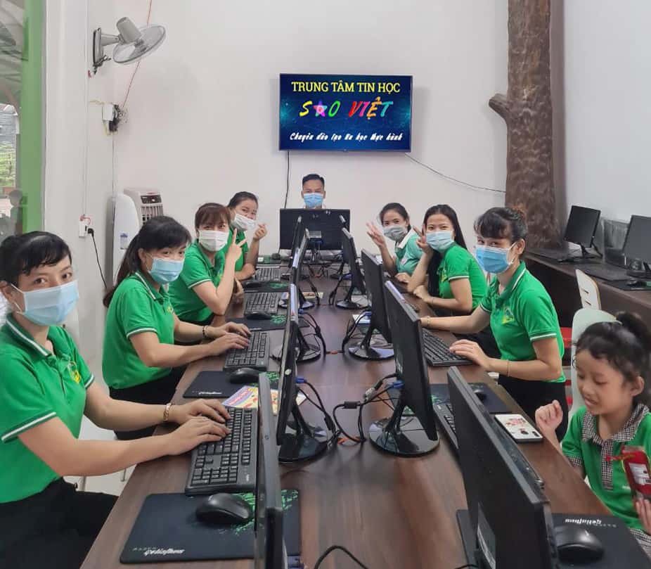 lớp tin học văn phòng cho người đi làm tại trung tâm tin học Sao Việt