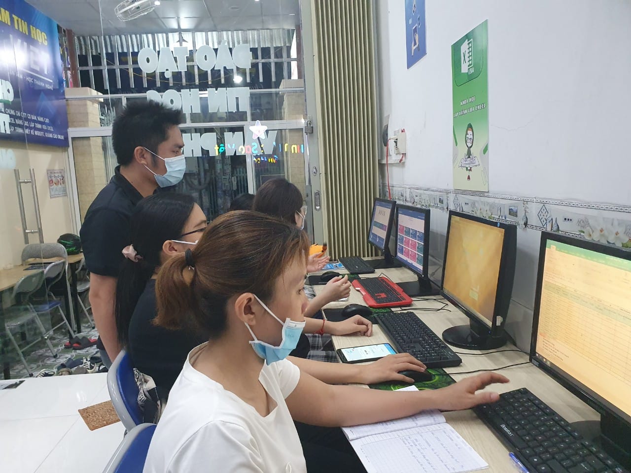 khóa học vi tính ở Quận Phú Nhuận