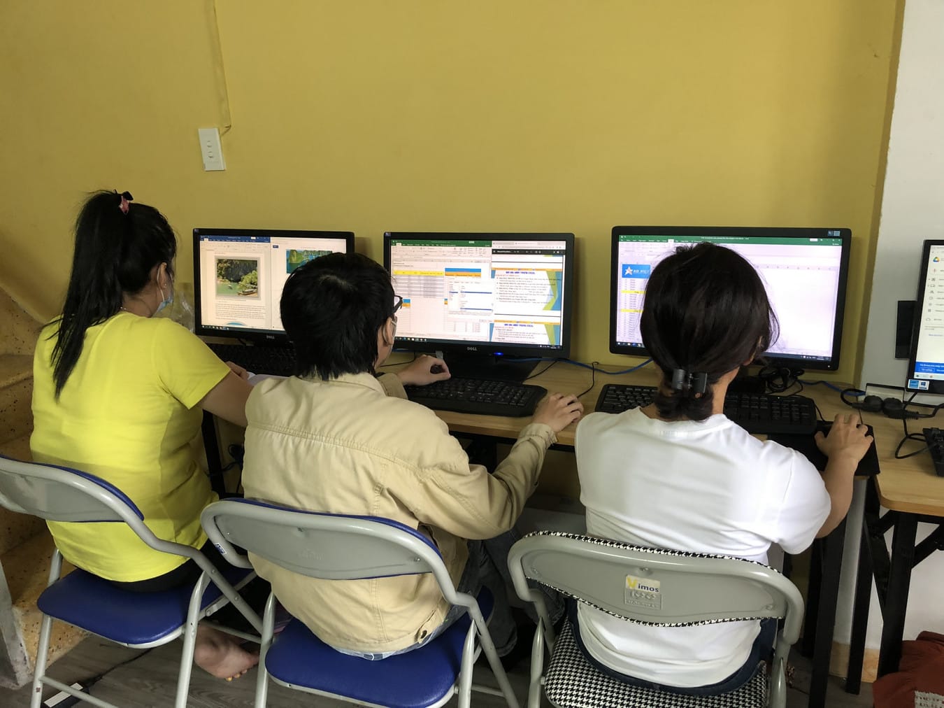 học tin học văn phòng ở Hóc Môn