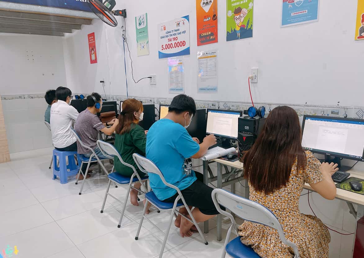 học kế toán