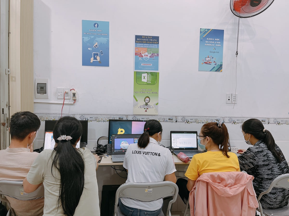 Đào tạo vi tính ở Tây Hồ