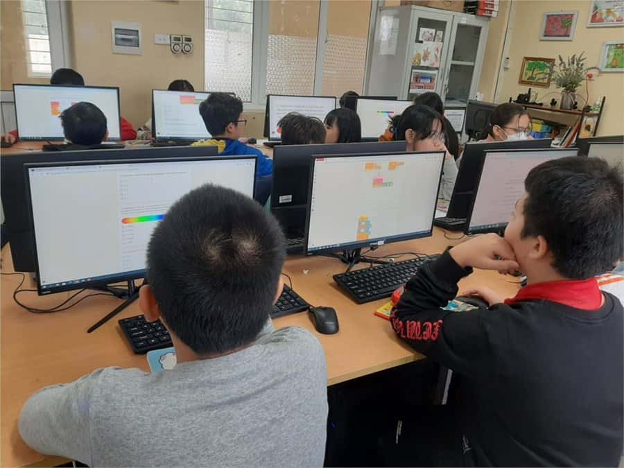 lớp học lập trình cho trẻ