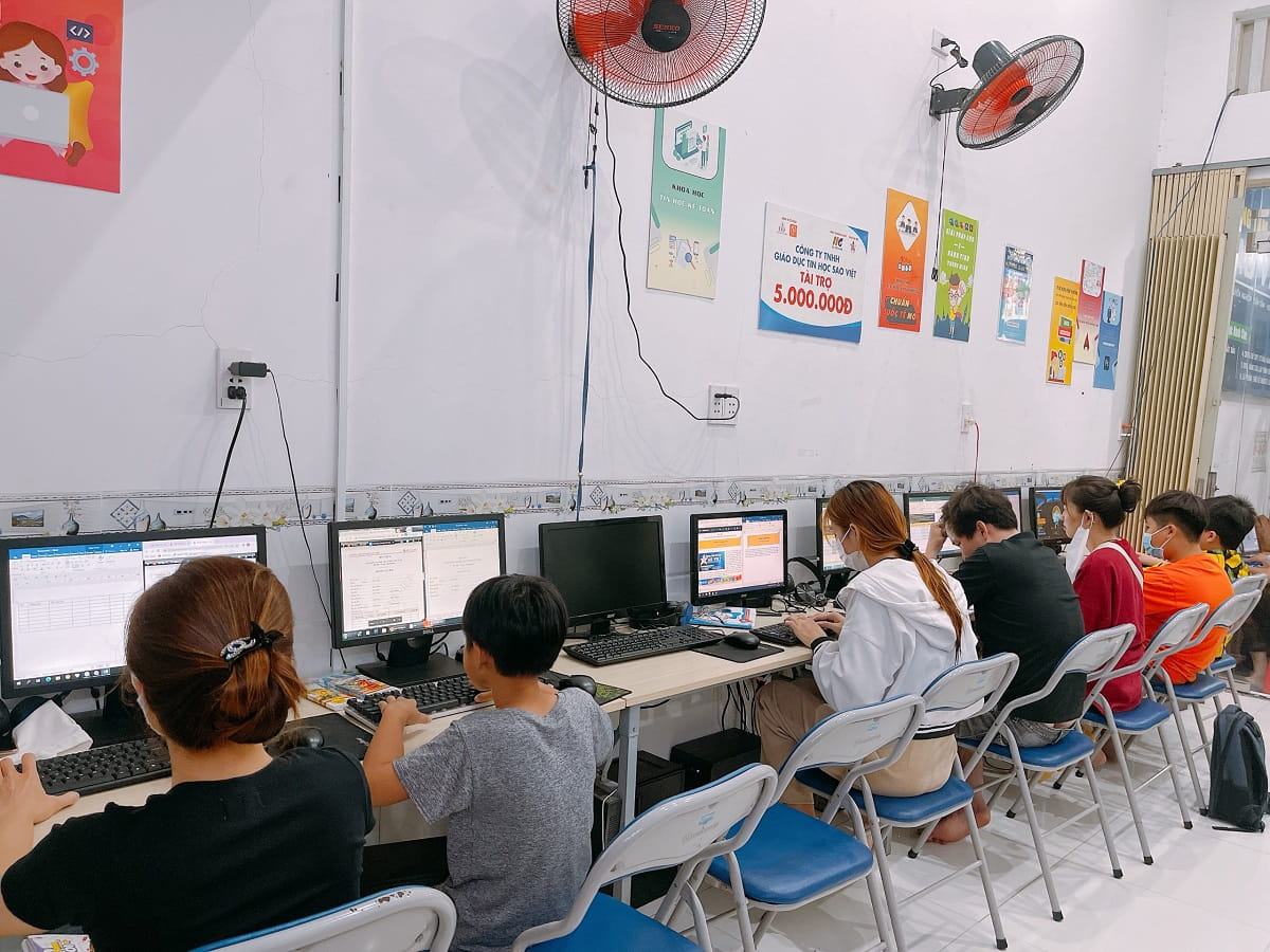 Khoá học AI tại Ba Đình