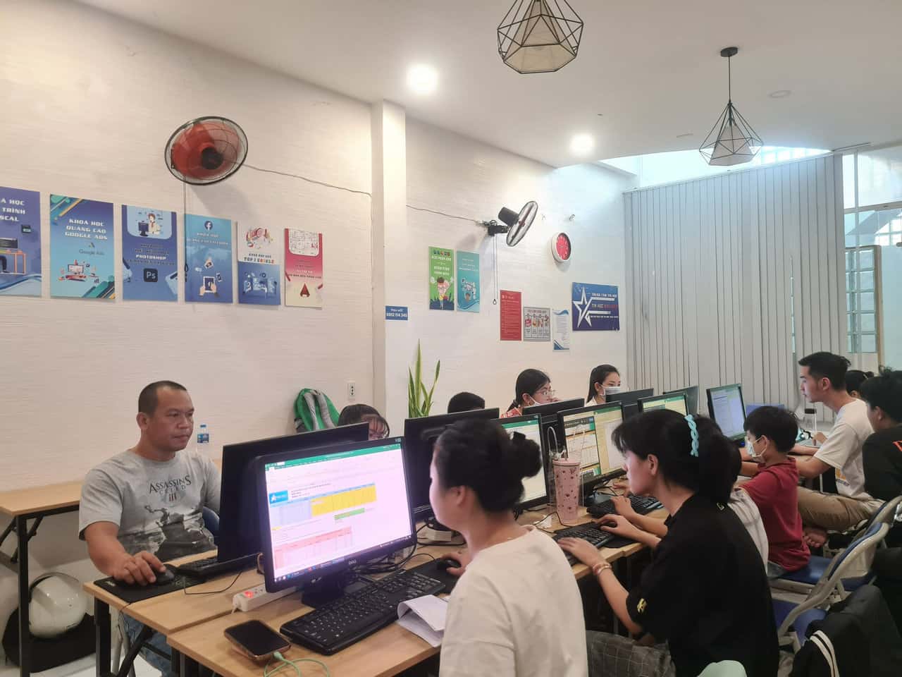luyện thi chứng chỉ tin học mos