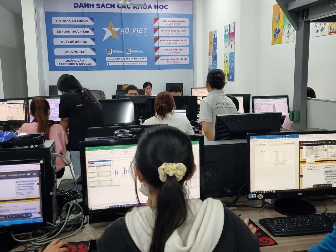 Học chứng chỉ MOS