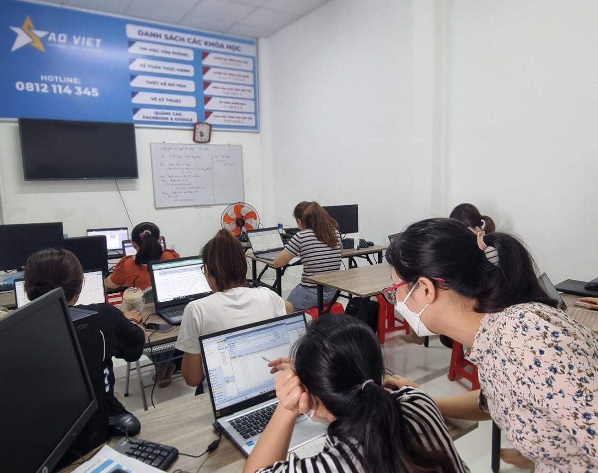 Khóa Học Quản Lý Nhân Sự Cung Cấp Kiến Thức Gì Cho Bạn