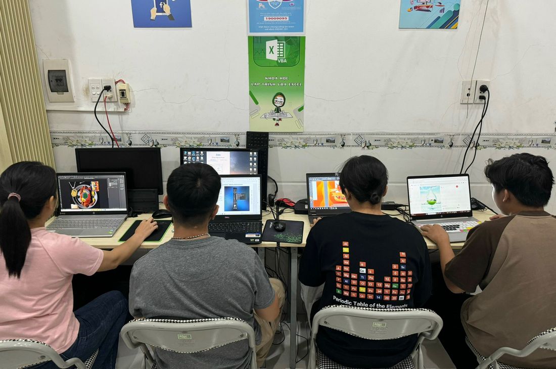 đối tượng học viên trong khóa học illustrator tại Tin Học Sao Việt Bình Tân