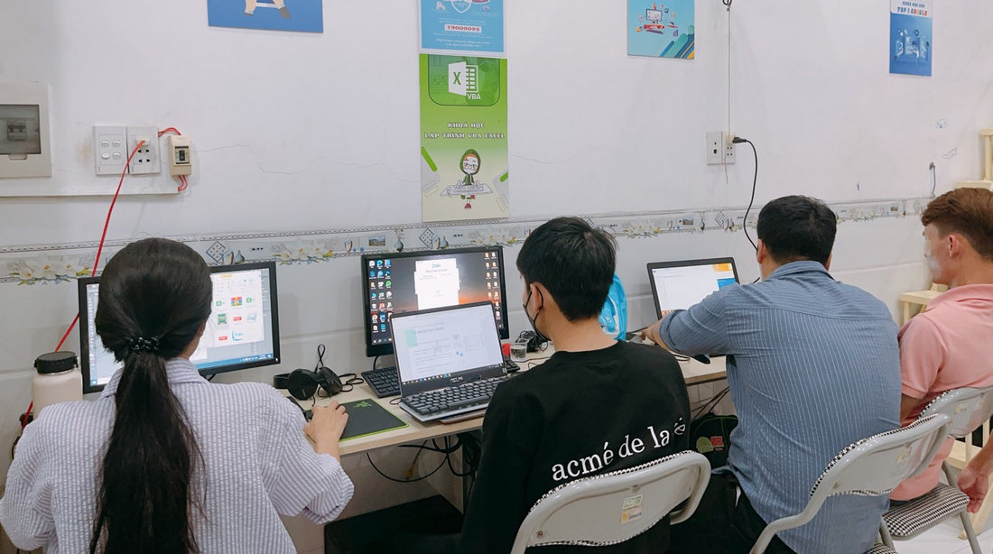 Vì Sao Bạn Nên Tham Gia Khóa Học Sử Dụng AI Tại Long Thành