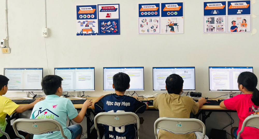 Giới Thiệu Khóa Học AI Dành Cho Trẻ Em Tại Quận Bình Tân