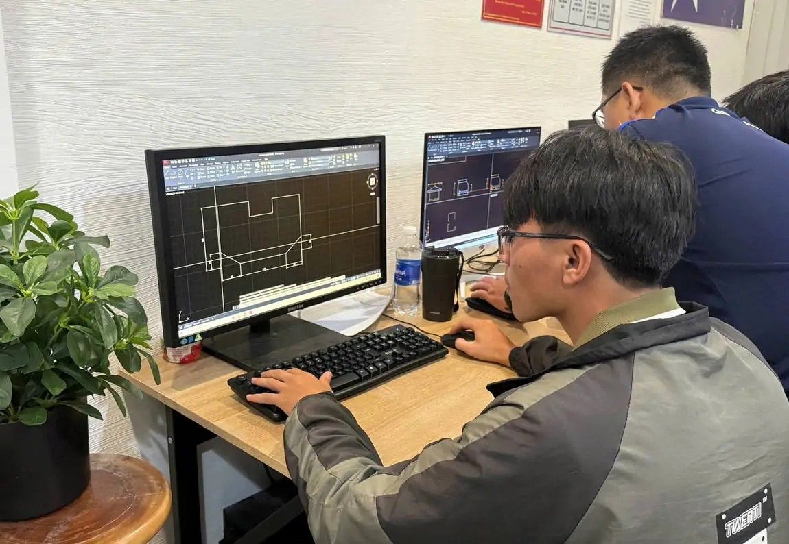 Học viên thực hành SolidWorks tại Tin học Sao Việt