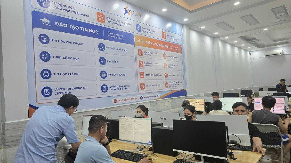 Môi trường làm việc của Giáo viên Ứng dụng AI tại Tin học Sao Việt Bình Dương